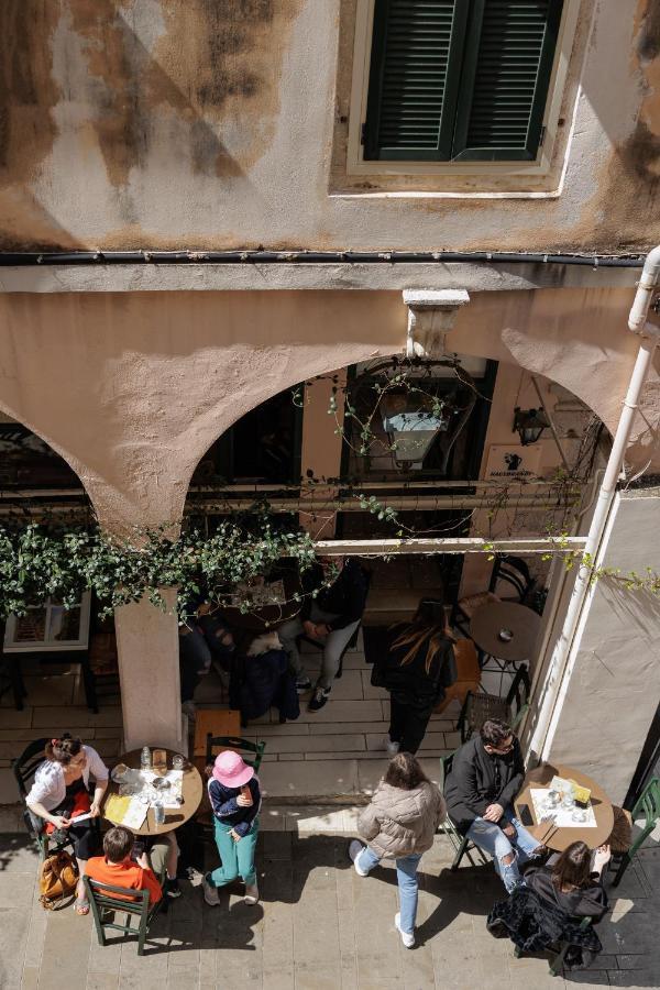 Old Town Hall Apartment *
